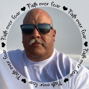 Meet your Posher, Raymond